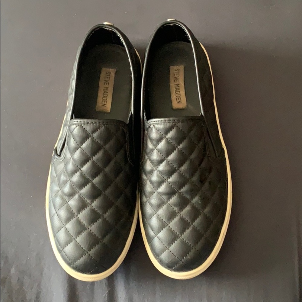 SIZE 10 STEVE MADDEN BLACK ECENTRCQ SHOES